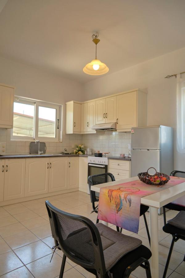 Morfis Getaway Apartment Kalpaki  Екстериор снимка